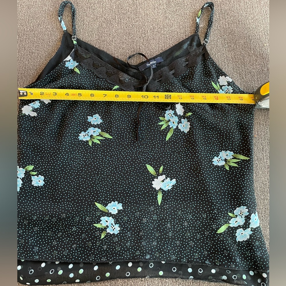 Sz L, sheer 2 layer tank.